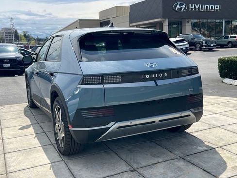 Used 2024 Hyundai Ioniq 5 SE AWD/4WD image 11