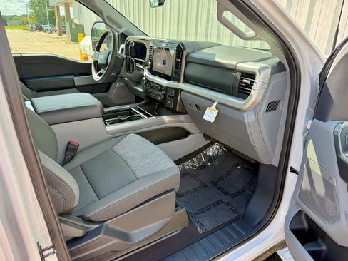 New 2026 Ford F250 XLT w/ XLT Premium Package AWD/4WD image 19