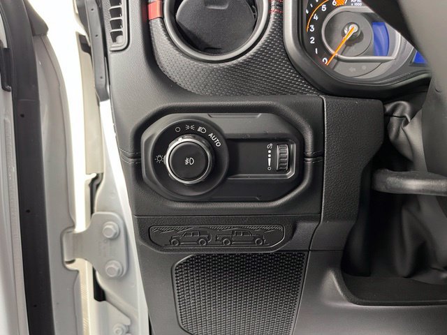 Used 2025 Jeep Wrangler Unlimited Rubicon AWD/4WD image 19