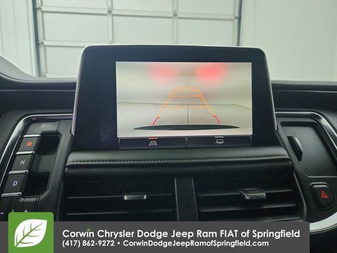 Used 2023 GMC Yukon SLT image 25