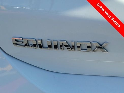 Used 2024 Chevrolet Equinox LT AWD/4WD image 32