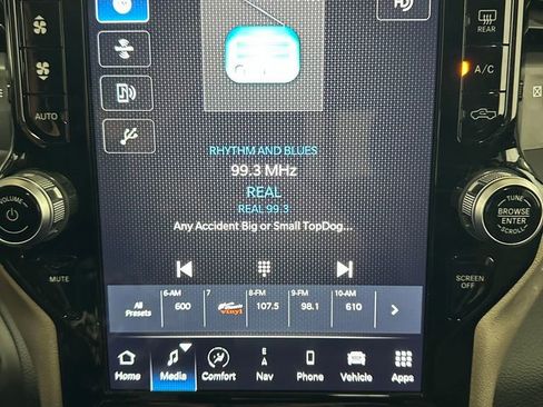 Used 2024 RAM 3500 Laramie image 28