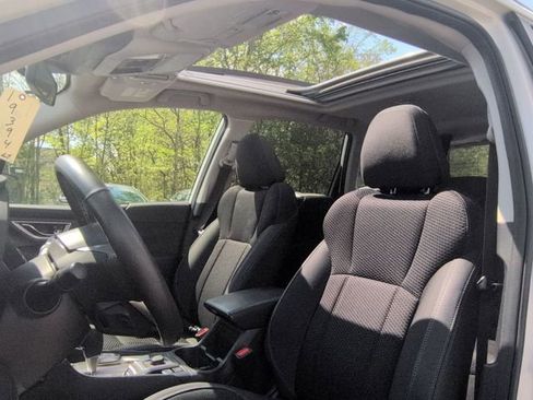 Used 2024 Subaru Forester Premium AWD/4WD image 20