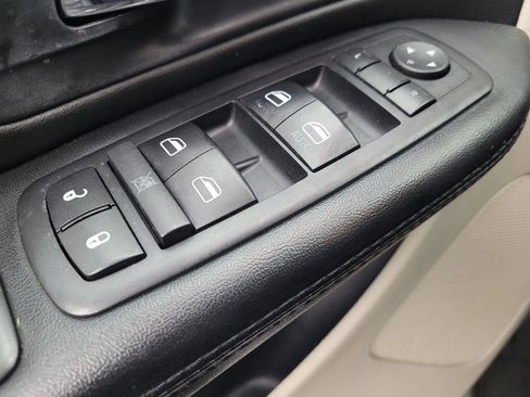 Used 2017 Dodge Grand Caravan SE w/ Power Window Group FWD image 27