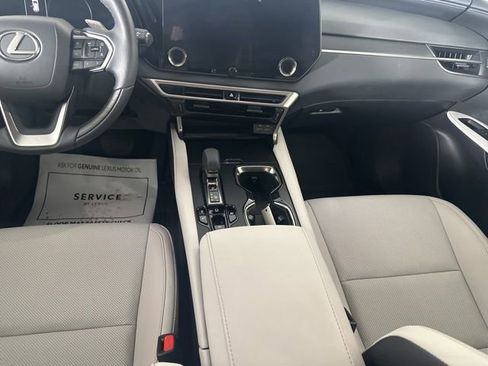 Used 2023 Lexus RX 350h w/ Accessory Package (2T) AWD/4WD image 14