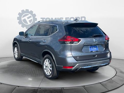Used 2019 Nissan Rogue SV AWD/4WD image 3