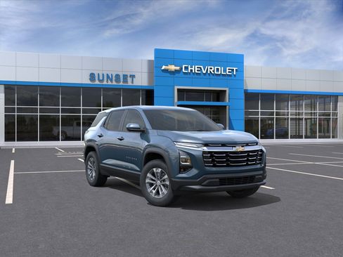 New 2026 Chevrolet Equinox LT w/ Convenience Package II FWD image 1