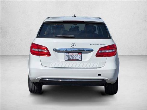 Used 2014 Mercedes-Benz B 250e image 7