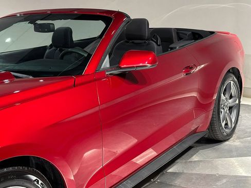 Used 2015 Ford Mustang Convertible w/ Equipment Group 051A RWD image 26