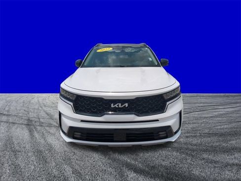 Used 2022 Kia Sorento EX w/ Panoramic Sunroof Package FWD image 9