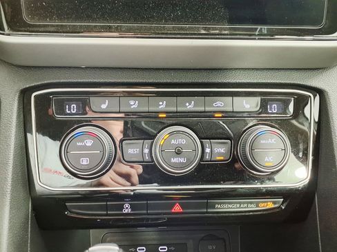 Used 2022 Volkswagen Atlas SE FWD image 20