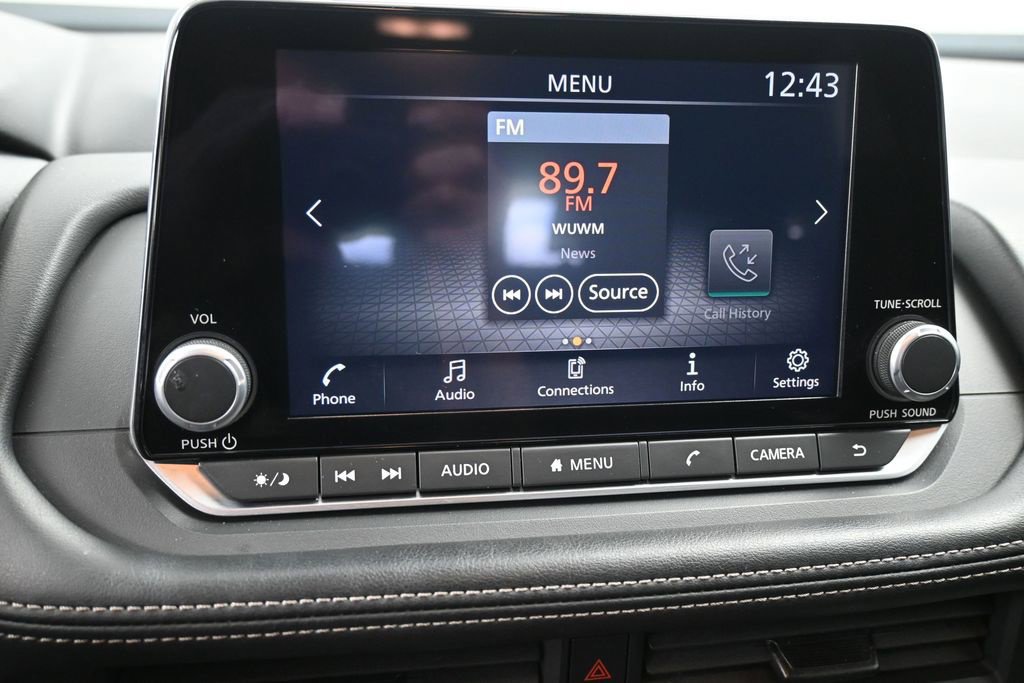 Used 2024 Nissan Rogue S AWD/4WD image 31