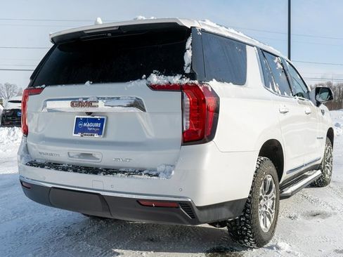 Used 2021 GMC Yukon SLT w/ SLT Premium Package image 6