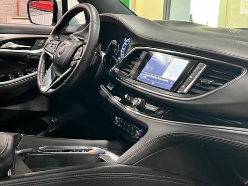 Certified 2024 Buick Enclave Avenir w/ Avenir Technology Package image 9