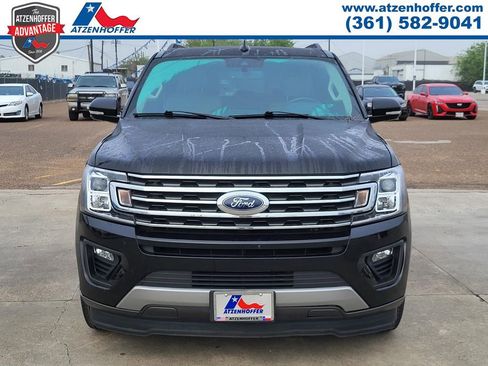 Used 2021 Ford Expedition XLT image 2