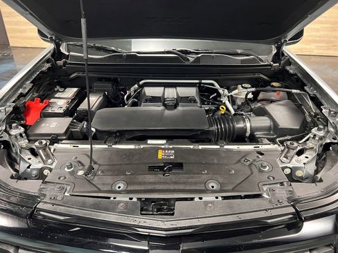 Used 2025 Chevrolet Colorado Z71 w/ Midnight Edition AWD/4WD image 18