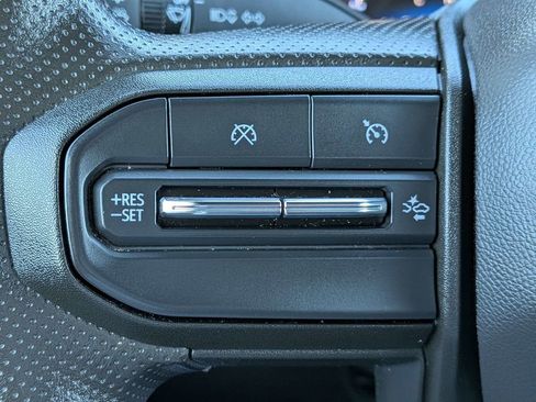 Used 2024 Chevrolet Colorado Trail Boss w/ Technology Package AWD/4WD image 25