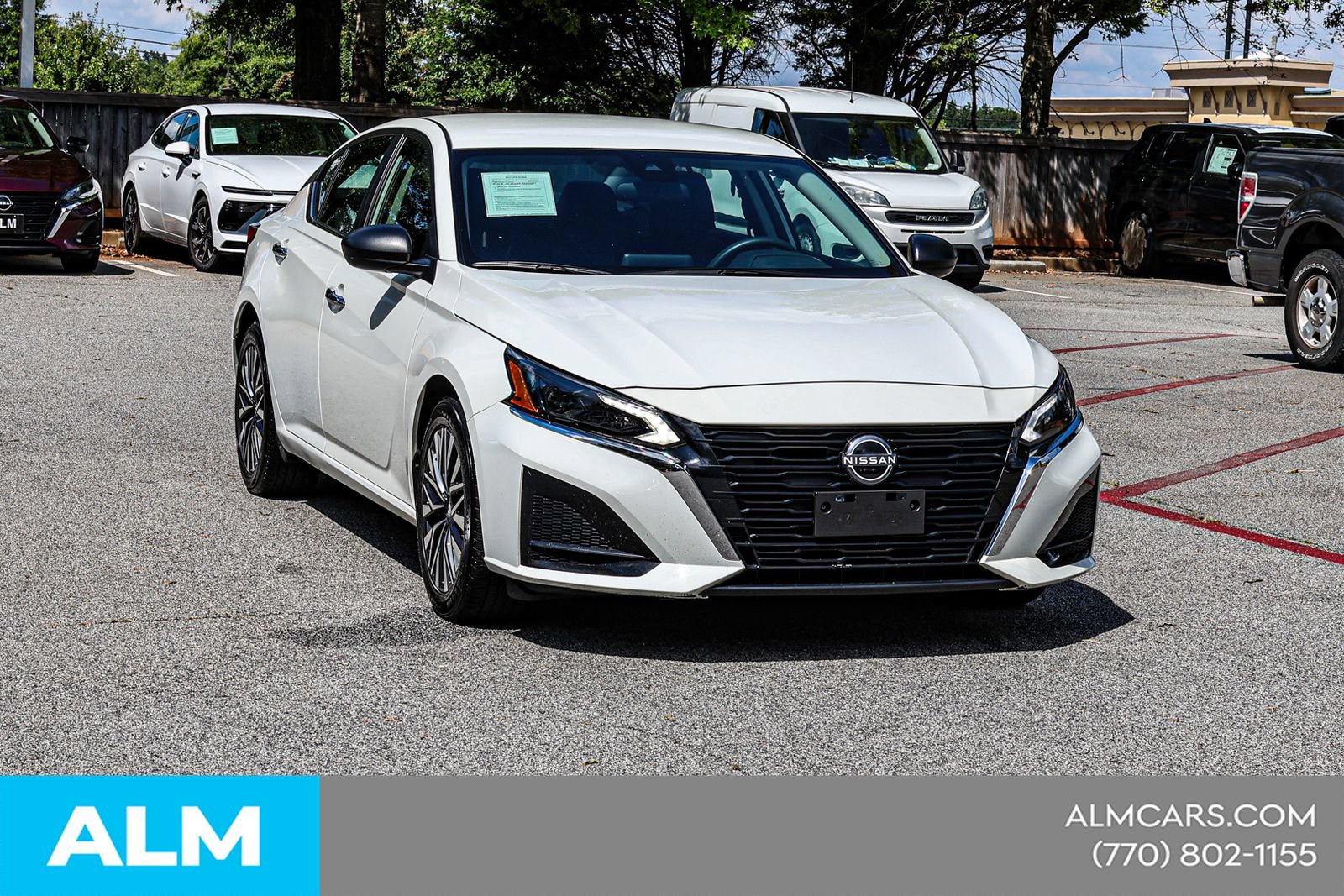Used 2025 Nissan Altima 2.5 SV FWD image 5