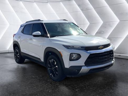 Used 2022 Chevrolet TrailBlazer LT w/ Convenience Package image 1