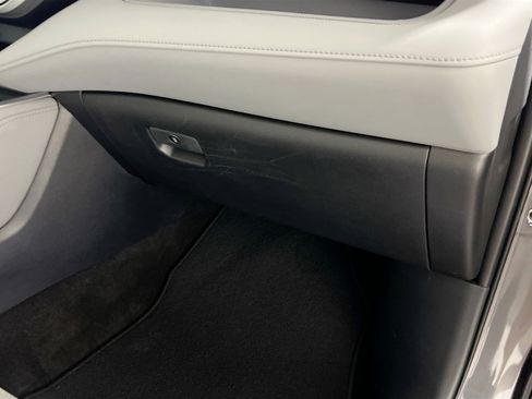 Used 2023 Toyota Highlander Platinum FWD image 35