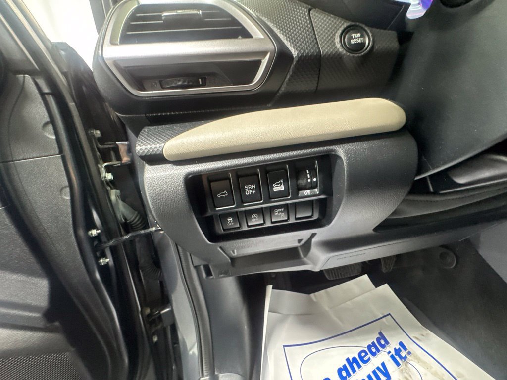 Used 2022 Subaru Forester Limited AWD/4WD image 15