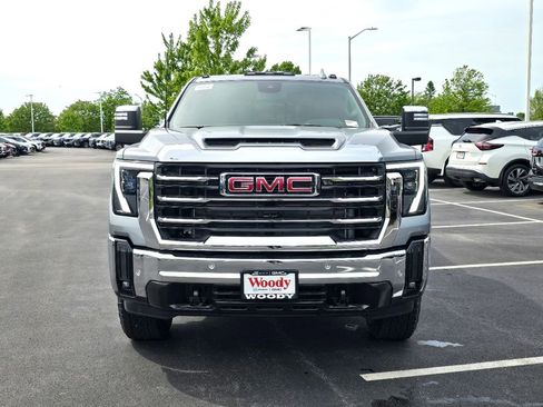 New 2026 GMC Sierra 3500 SLT w/ SLT Premium Package AWD/4WD image 4
