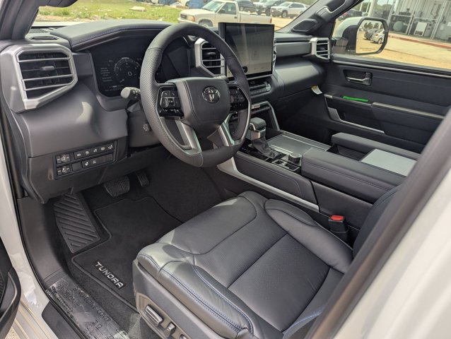 Used 2025 Toyota Tundra Platinum AWD/4WD image 3