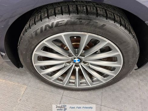 Used 2011 BMW 750i image 17