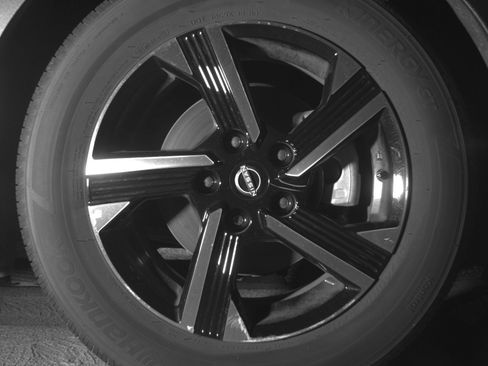 Used 2025 Nissan Sentra SV FWD image 13
