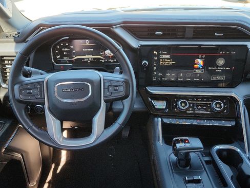 Used 2024 GMC Sierra 1500 Denali w/ Technology Package image 11