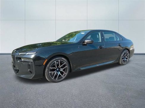 Used 2026 BMW 740i xDrive AWD/4WD image 1
