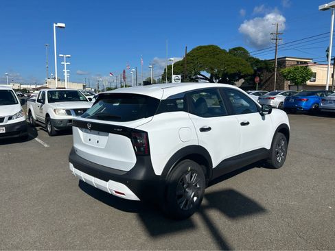 New 2026 Nissan Kicks S image 3