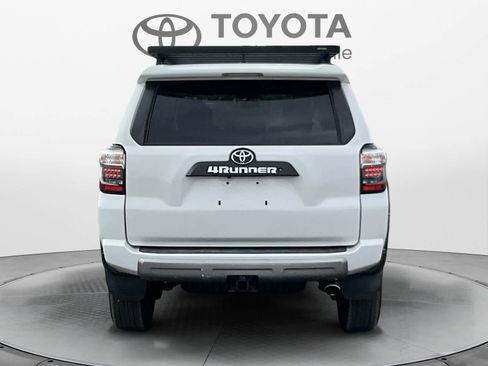 Used 2019 Toyota 4Runner TRD Off-Road Premium AWD/4WD image 4