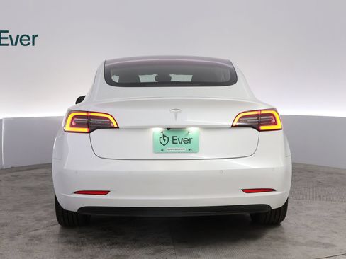 Used 2018 Tesla Model 3 Mid Range RWD image 15