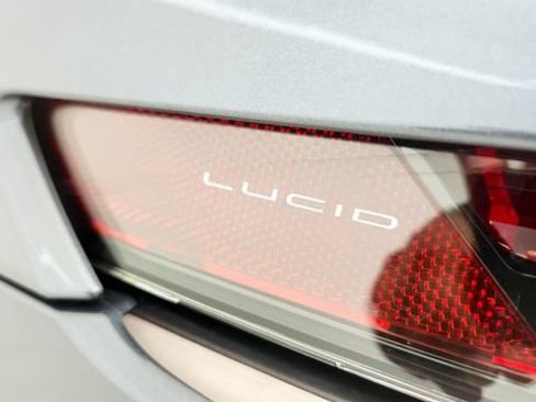 Used 2024 Lucid Air Touring AWD/4WD image 33