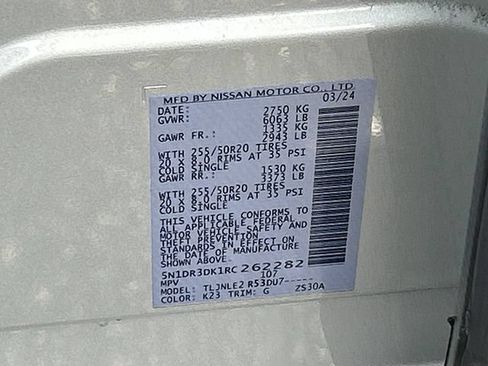 Certified 2024 Nissan Pathfinder Platinum AWD/4WD image 35