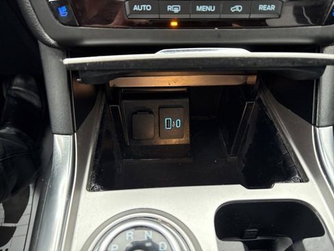 Used 2020 Ford Explorer ST image 28