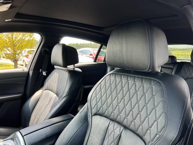Used 2020 BMW X6 M50i AWD/4WD image 16