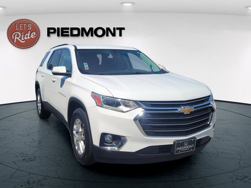 Used 2021 Chevrolet Traverse LT FWD image 4