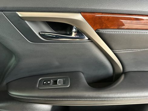 Used 2019 Lexus RX 350L w/ Premium Package image 20