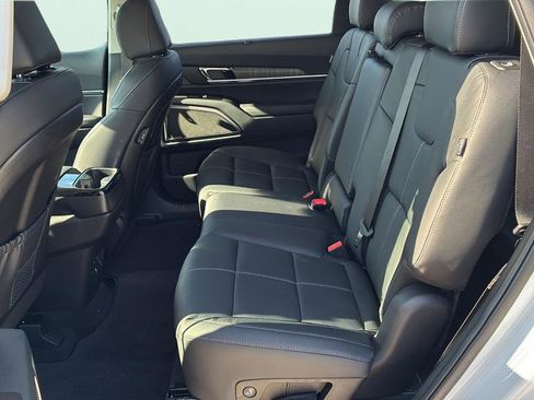 New 2025 Kia Telluride EX image 13
