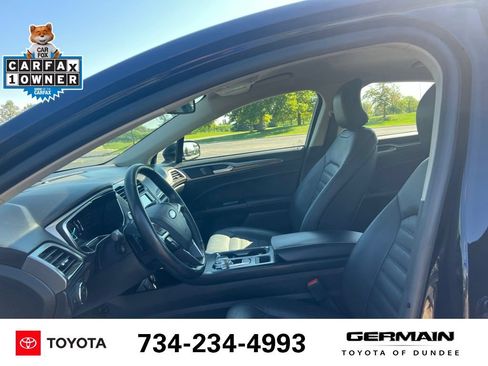 Used 2017 Ford Fusion SE w/ Fusion SE Technology Package AWD/4WD image 13