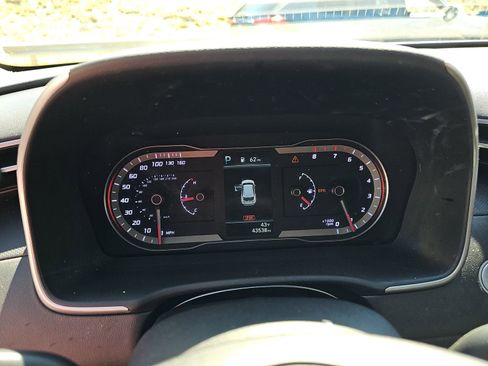 Used 2023 Hyundai Tucson SEL FWD image 14