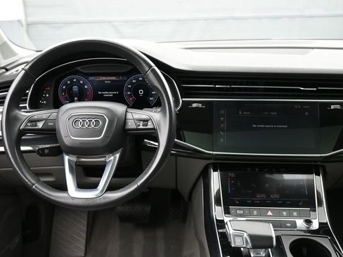 Used 2020 Audi Q7 3.0T Premium Plus image 11