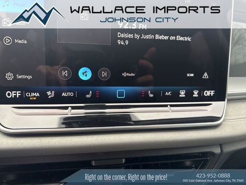 New 2026 Volkswagen Tiguan SE AWD/4WD image 32