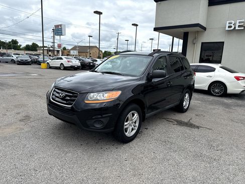 Used 2010 Hyundai Santa Fe GLS image 2