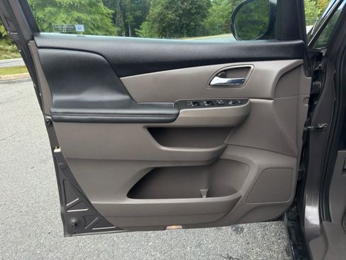 Used 2016 Honda Odyssey EX-L image 17