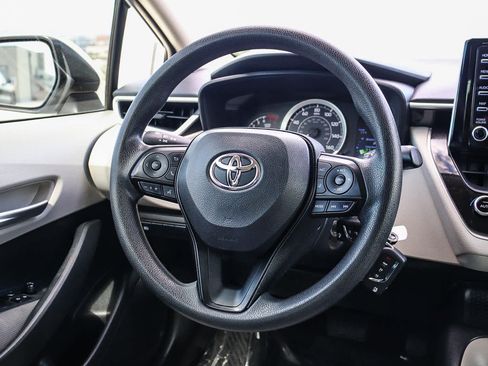 Used 2021 Toyota Corolla LE image 14