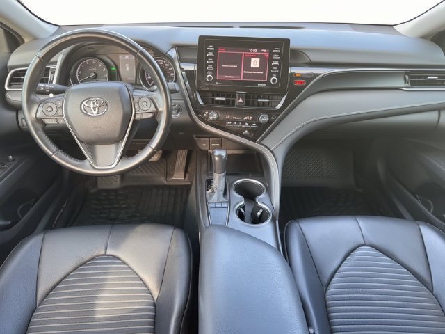 Used 2022 Toyota Camry SE w/ Convenience Package FWD image 29