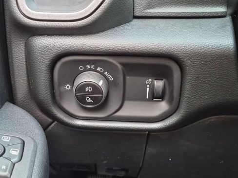 New 2027 RAM 2500 Tradesman AWD/4WD image 18